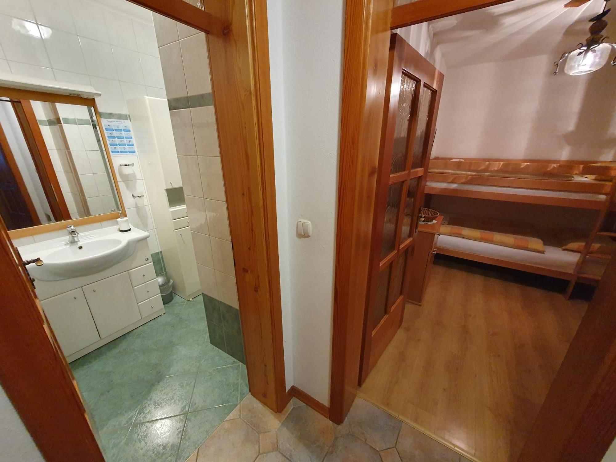 Miskar Rooms Церкница Стая снимка
