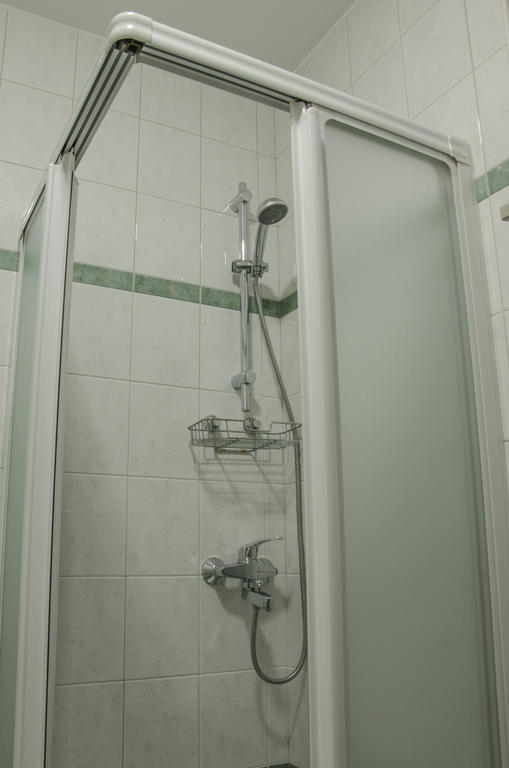 Miskar Rooms Церкница Стая снимка