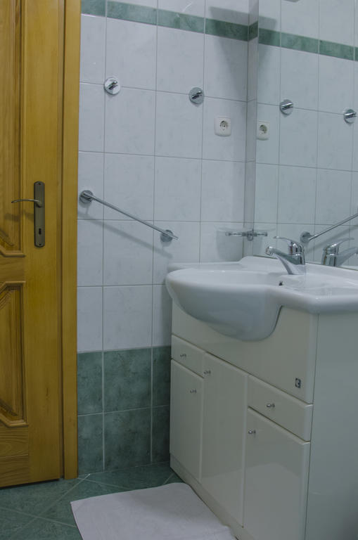 Miskar Rooms Церкница Стая снимка